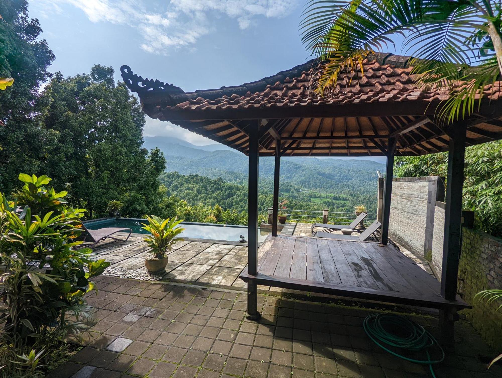 Bali Munduk Delux Bungalow Villa Singaraja Exteriör bild